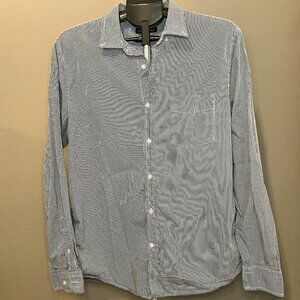 Banana Republic Men's Soft Wash Slim Fit Blue/White Checkered Button Up - size L